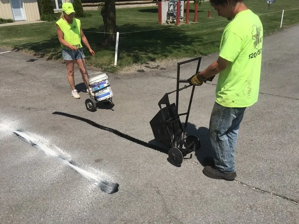 sealing a crack